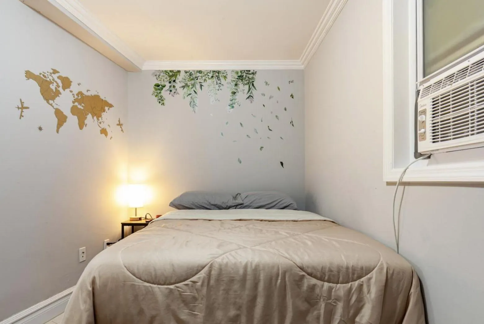 Gasthof Lovely Room At 3 Bedroom Apt At The Heart Of East Village New York USA