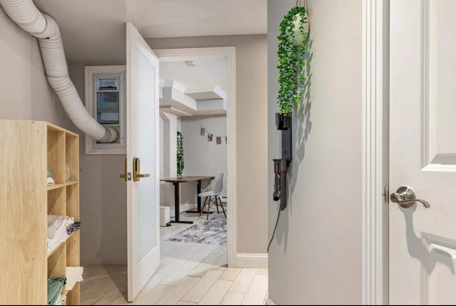 ゲストハウス Lovely Room At 3 Bedroom Apt At The Heart Of East Village ニューヨーク